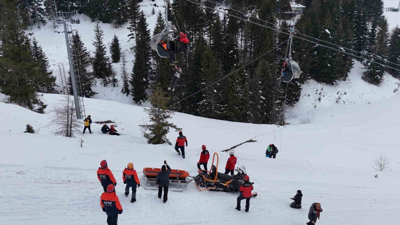 Ordu’daki kayak merkezinde gerçeğini aratmayan kurtarma tatbikatı