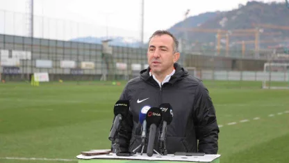 Recep Uçar: "Hücuma dönük bir orta saha bakıyoruz"