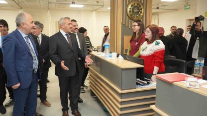 Rize protokolünden yeni yıla çalışarak girenlere ziyaret