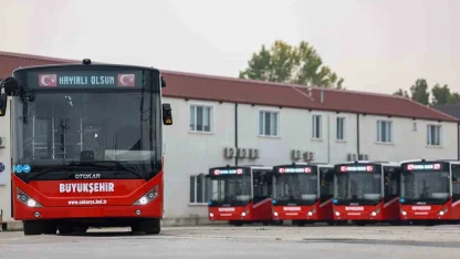Sakarya’da toplu ulaşım filosuna 5 yeni metrobüs daha eklendi