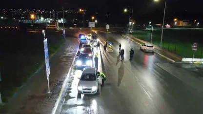 Sakarya’da yılbaşı öncesi denetim: 2 bin 990 şahıs sorgulandı, 8 kişi gözaltına alındı