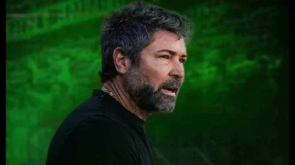 Sakaryaspor yeni teknik direktörü Hakan Kutlu’yu yapay zeka videosuyla açıkladı