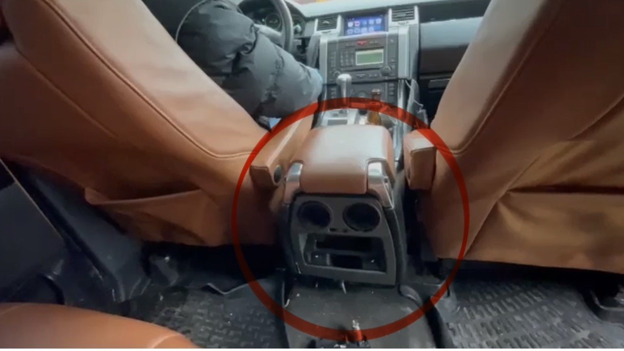 Samsun’da araçtaki elektronik zuladan uyuşturucu ve silah çıktı