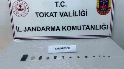 Tokat’ta bir evde 13 parça tarihi eser ele geçirildi