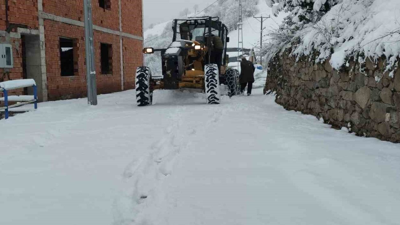 Trabzon’da belediye ekipleri hasta vatandaşın imdadına yetişti