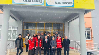 Türk Kızılay Vezirköprü’de 88 öğrenciyi giydirdi