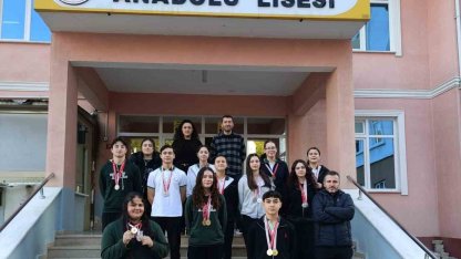 Türkeli Anadolu Lisesi’nden 5 il birinciliği