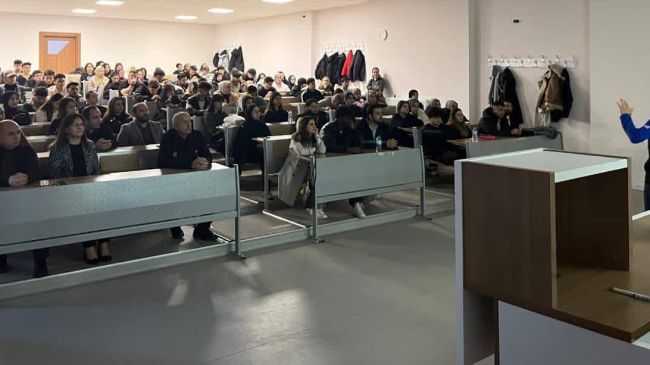 Üniversitede afet bilinci ve arama kurtarma sempozyumu düzenlendi