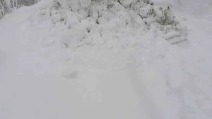 Zonguldak’ta ulaşıma kapanan 53 köy yolunu açma çalışmaları sürüyor