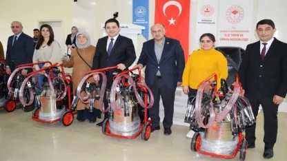 128 yetiştirici süt sağım makinesi ile buluştu