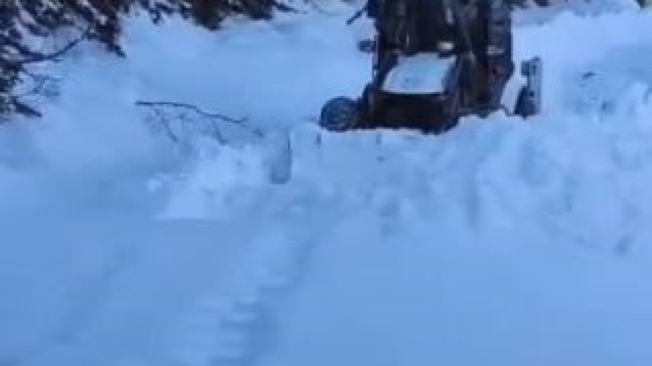 Artvin’de kar nedeniyle 130 köy yolunda ulaşım sağlanamıyor