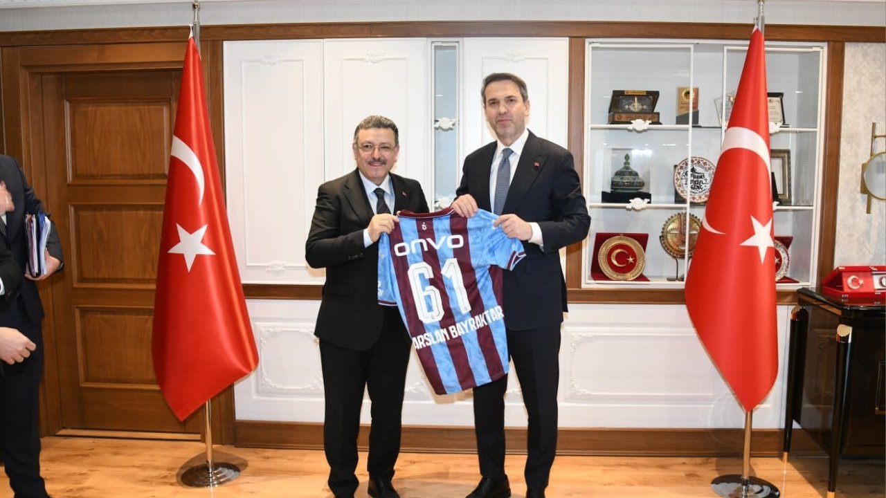 Bakan Bayraktar Trabzon’da