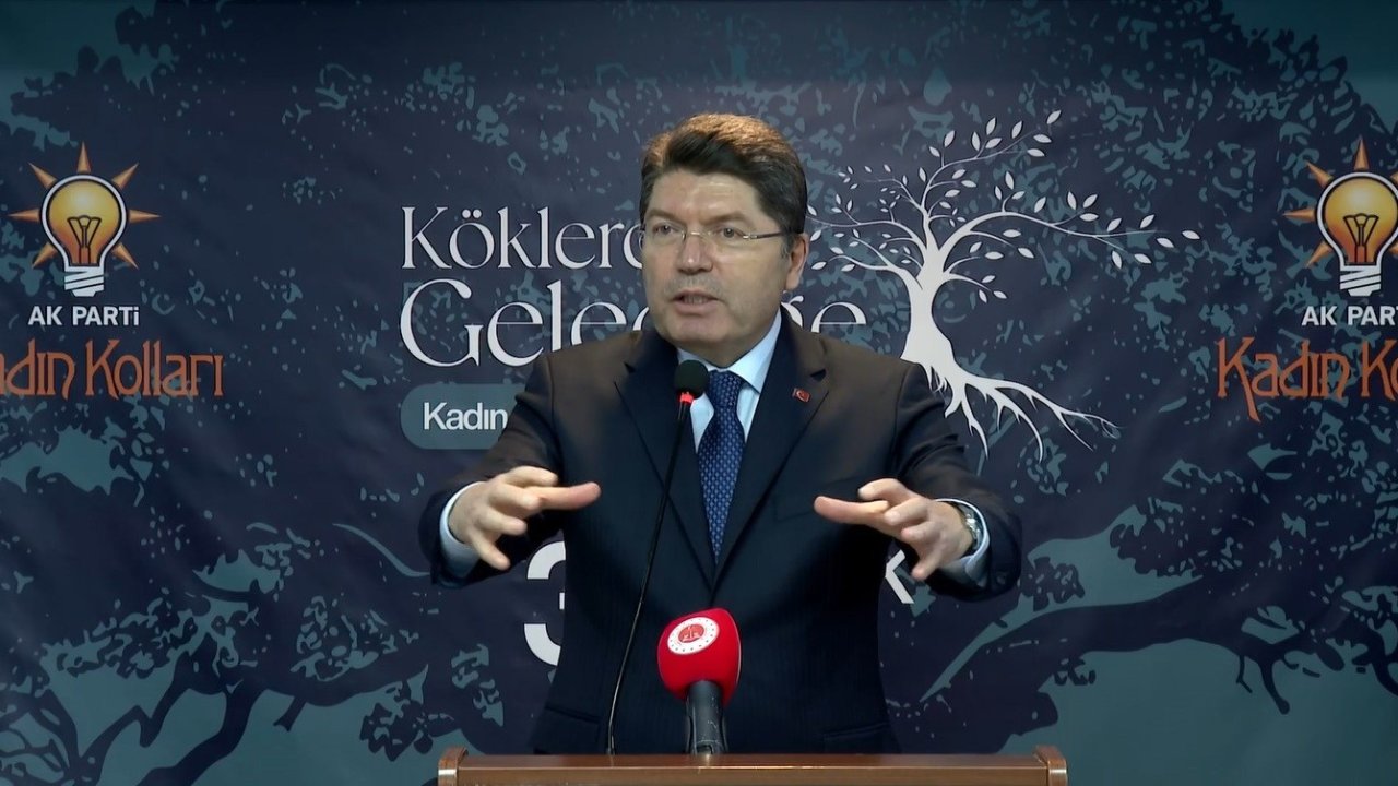 Bakan Tunç: "Sanal tehlikelerden yavrularımızı korumak durumundayız"