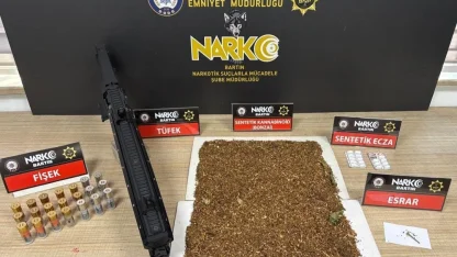 Bartın’da 10 bin adet dolu makaron ele geçirildi