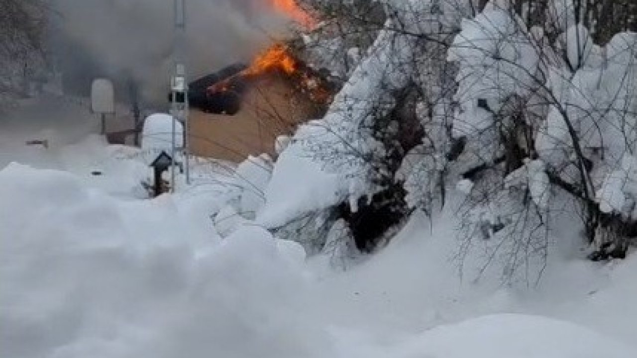 Bartın’da 1125 metre rakımda çıkan ev yangını korkuttu