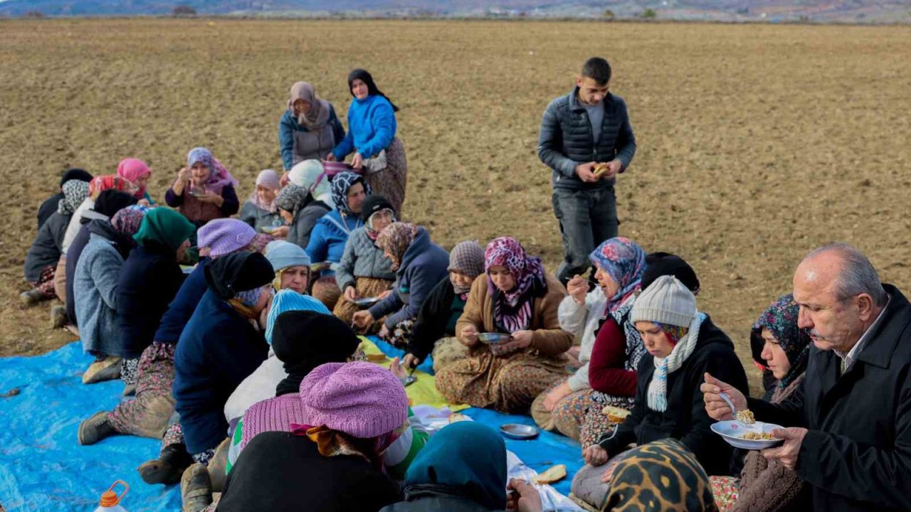Başkan Arslan sarımsak işçileriyle bir araya geldi