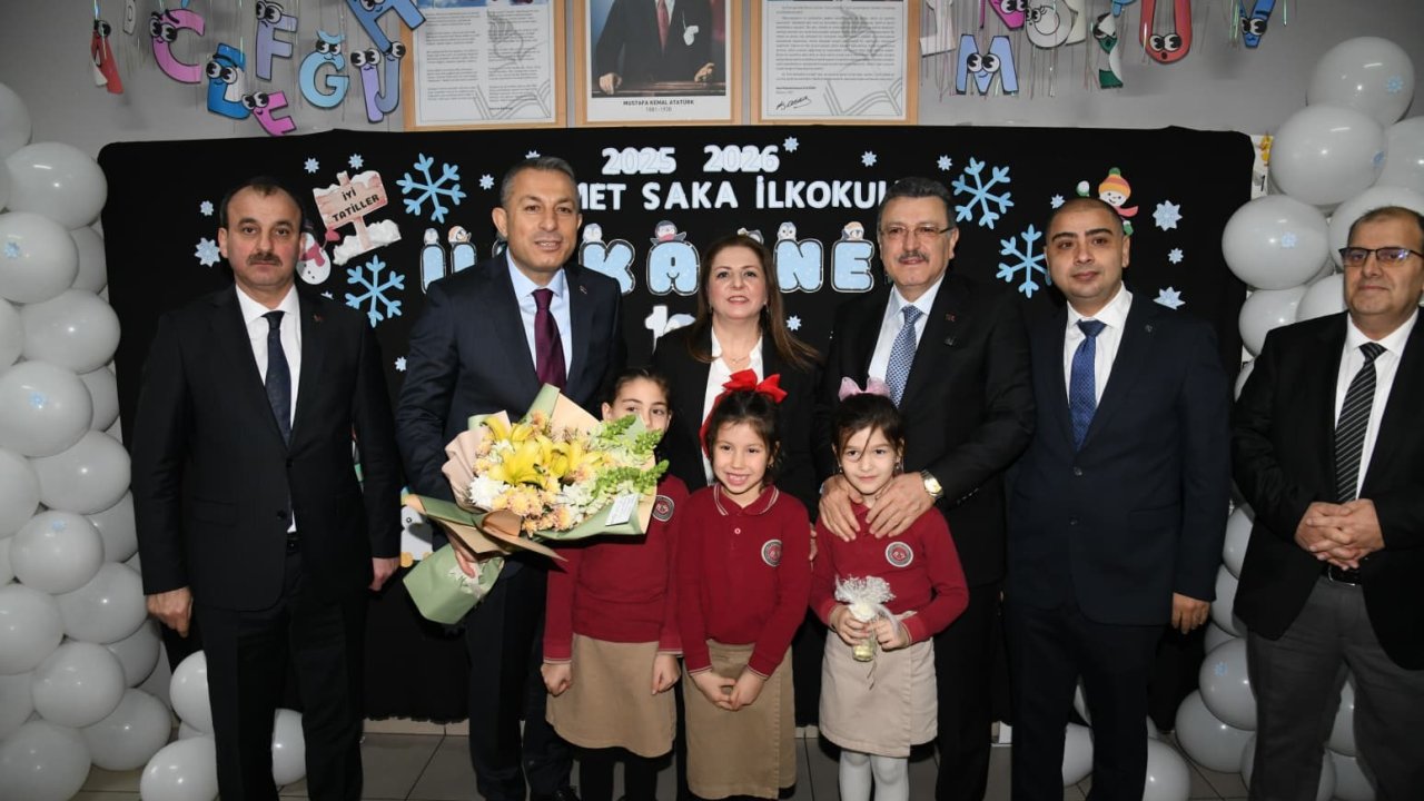 Başkan Genç, öğrencilerin karne heyecanına ortak oldu