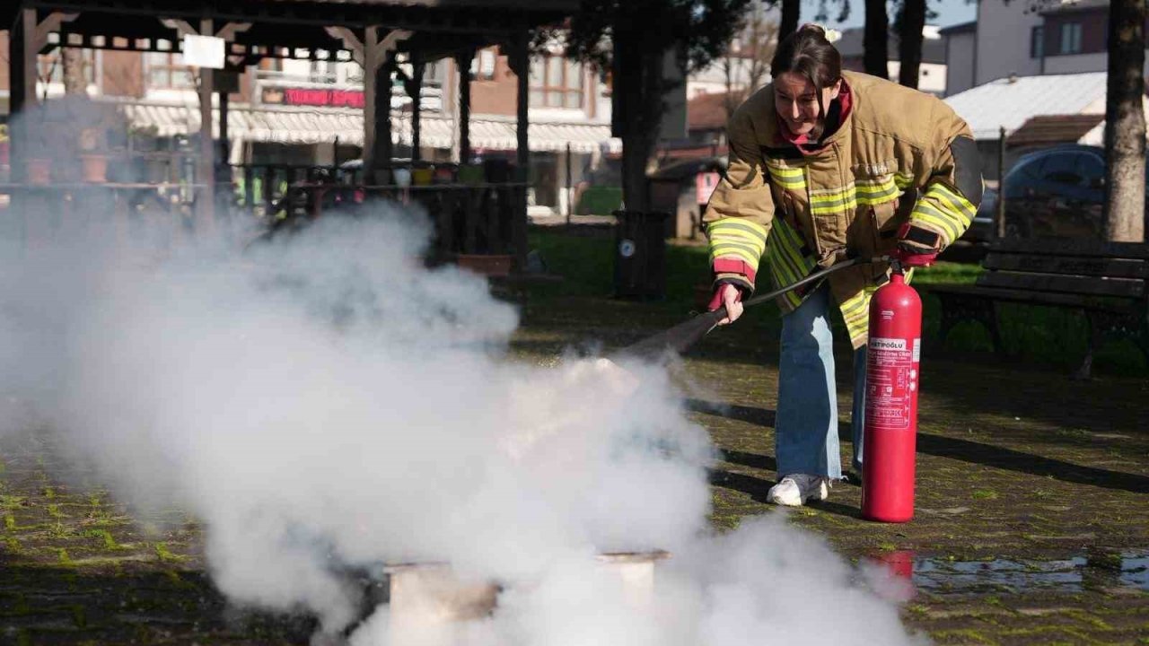 BELMEK kursiyerlerine yangın eğitimi