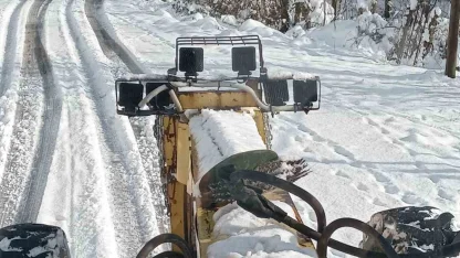 Çaycuma’da karla mücadele çalışmaları sürüyor