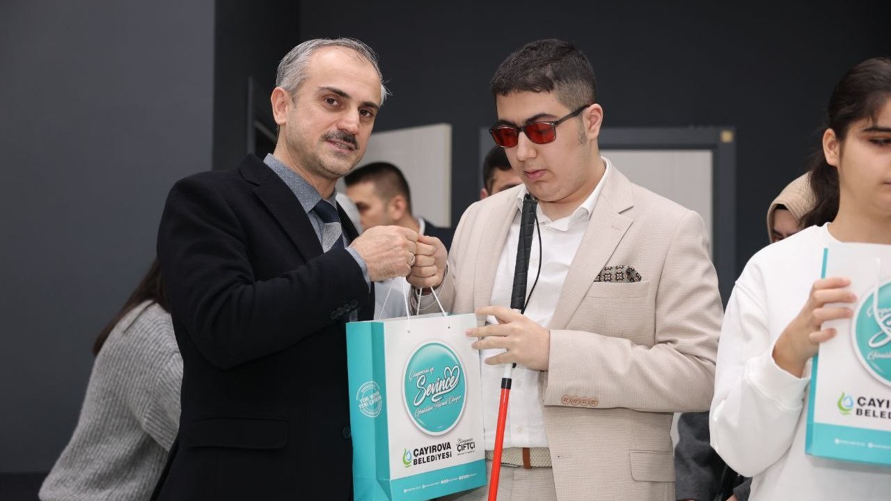 Çayırova’da "Beyaz Baston Görme Engelliler Haftası" etkinliği düzenlendi