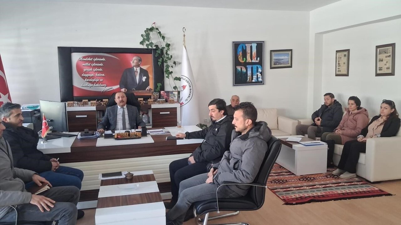 Çıldırda okul müdürleri toplandı