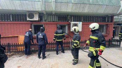 Cuma namazı öncesinde cami çarşısında yangın paniği