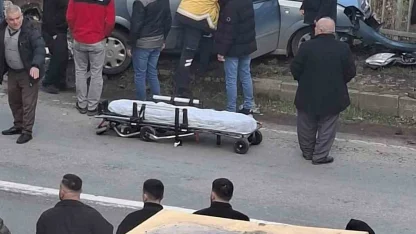 Direksiyon başında kalp krizi geçirip kaza yapan sürücü öldü