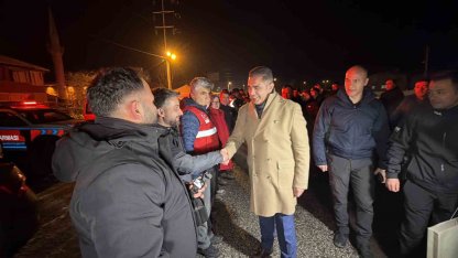 Düzce Valisi Aslan: "Tüm ekiplerimiz ile sahadayız"