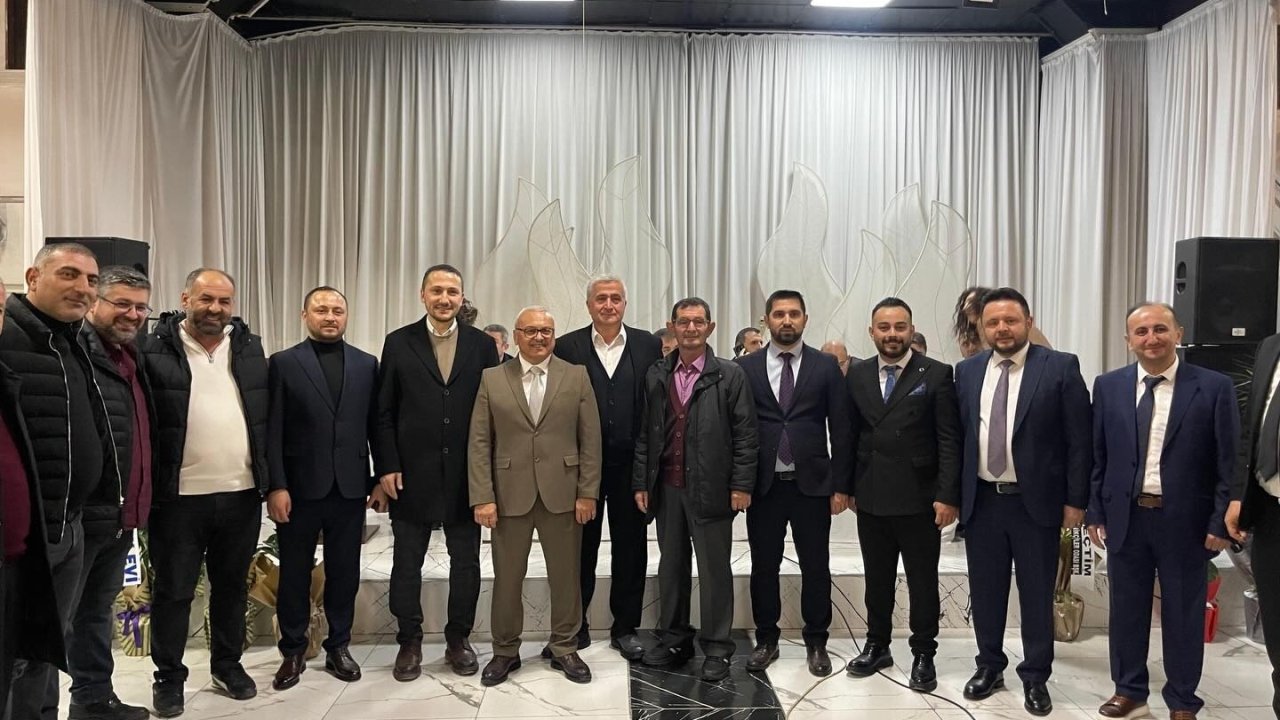 Düzce Yapı Sanatları Esnaf Odası’nda Bülent Keser güven tazeledi