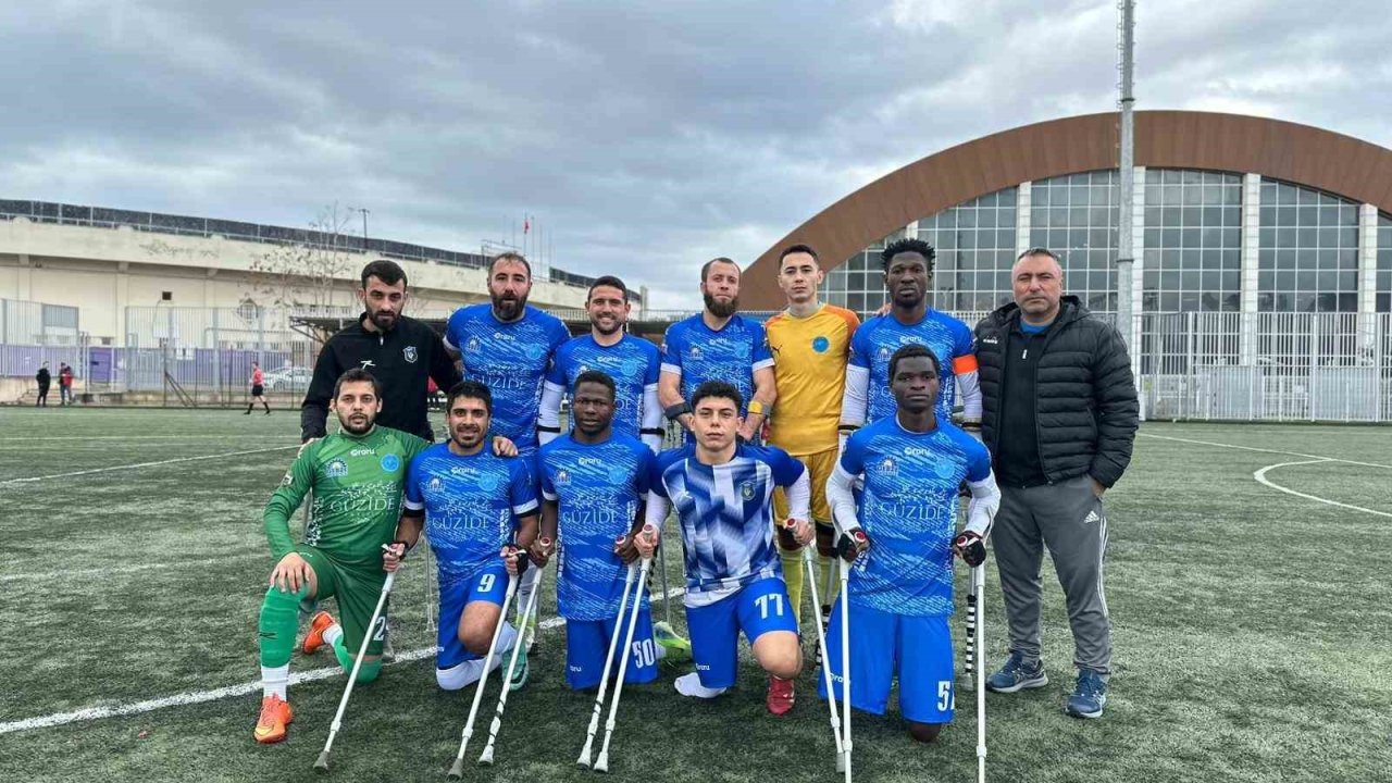 Gebze Belediyesi Ampute Futbol Takımı, TSK Rehabilitasyon Merkezi’ni 3-0 yendi