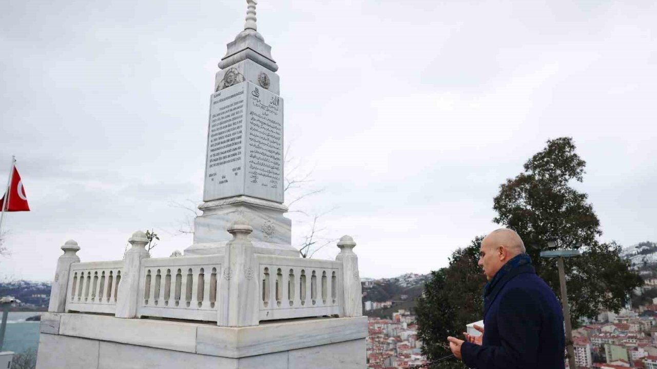 Giresun’un yeni valisi Mustafa Koç ilk ziyaretini Topal Osman Ağa’nın mezarına yaptı