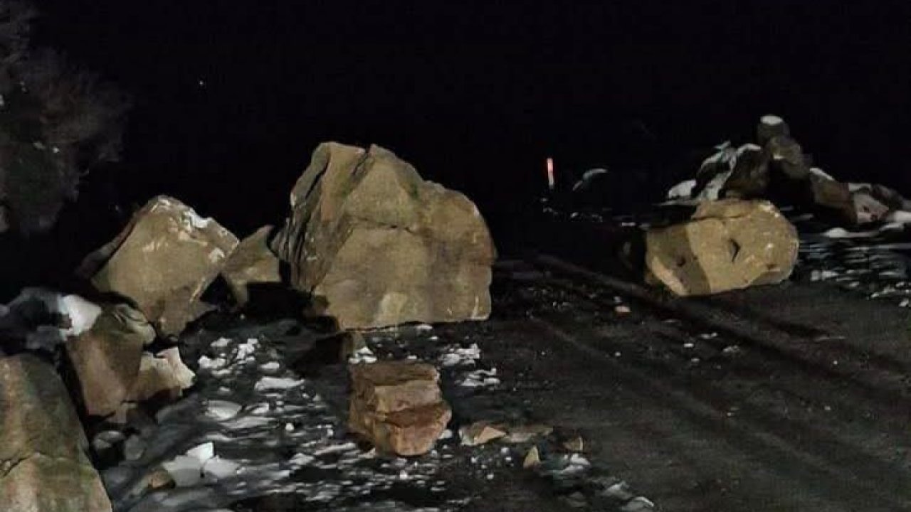 İki köye ulaşım sağlayan yol kapandı