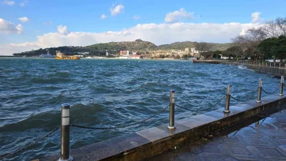 Karadeniz Ereğli’de fırtına etkili oldu