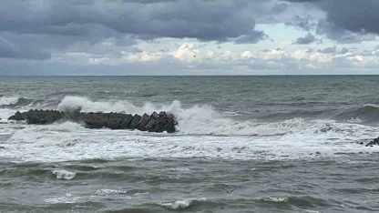 Karadeniz’de fırtına etkili oluyor