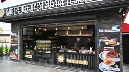 Kartepe’de öğrencilere indirimli hizmet verecek yeni kafe açıldı