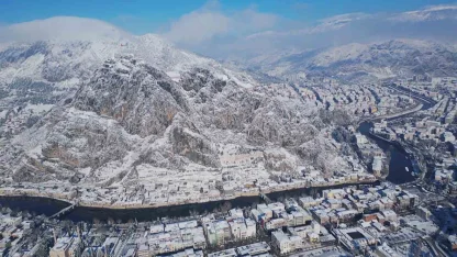 Kartpostal şehir Amasya beyaza büründü