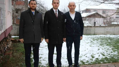 Kaymakam Alpay vatandaşları birebir dinliyor