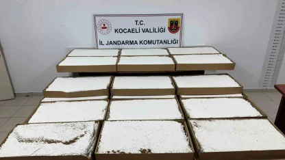 Kocaeli’de araçta 3 buçuk milyon liralık makaron ele geçti