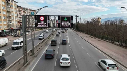 Kocaeli’de aylık 1,7 ton yakıt ve 3,2 ton karbon tasarrufuyla akıllı trafik