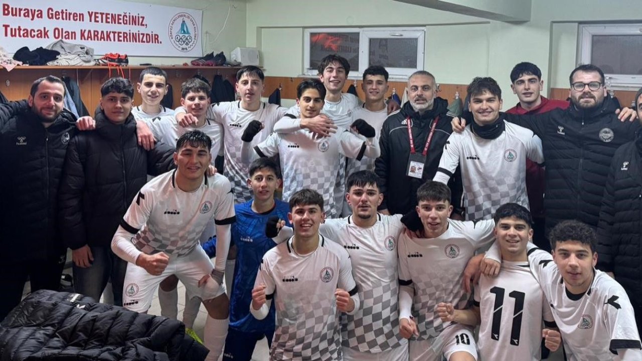 Körfez Gençlerbirliği, U-18 Ligi’nde liderliğe yükseldi