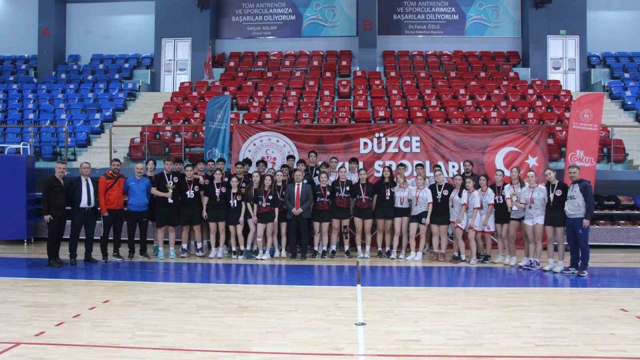 Okul sporları korfbol heyecanı sona erdi