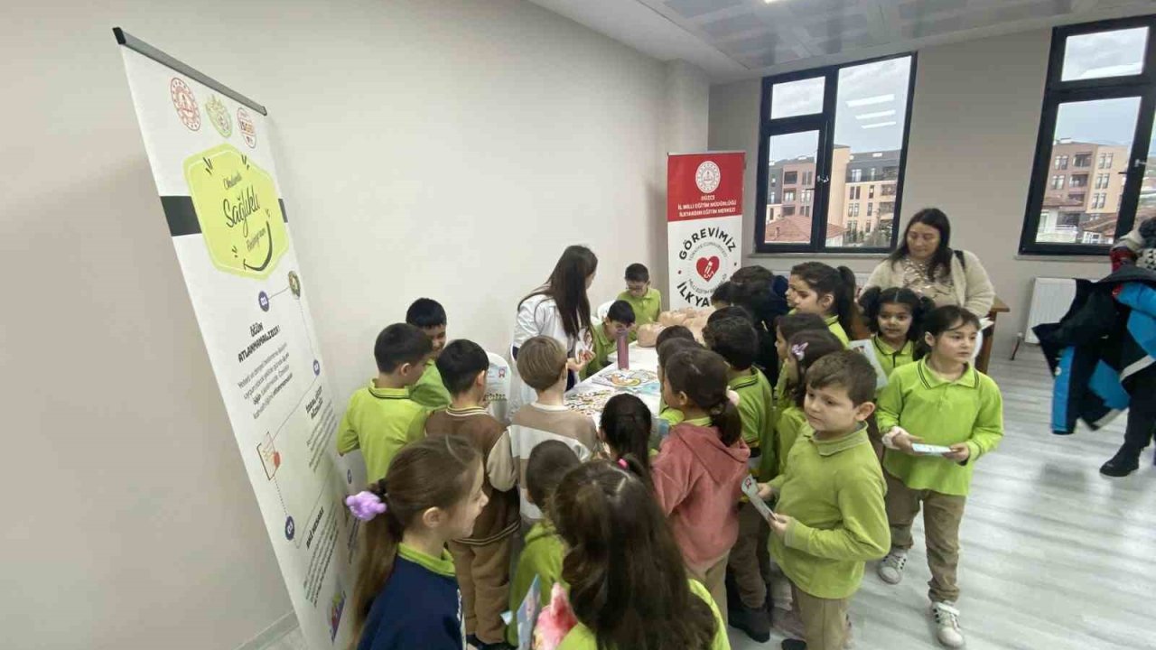 Okullarda sağlık okur yazarlığı eğitimi verildi