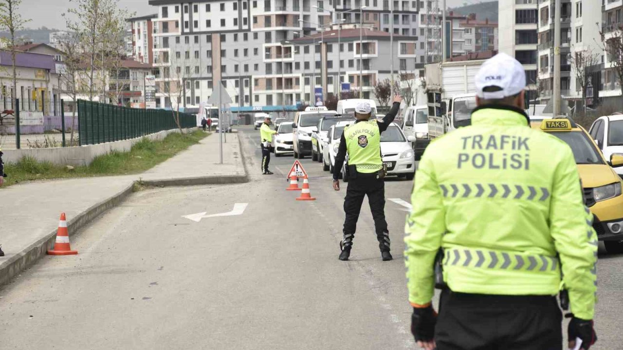 Ordu’da bir haftada yaklaşık 12 bin araç ve sürücüsü denetlendi