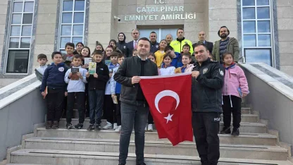 Ordu’da minikler kitaplarını emniyet teşkilatı birlikte okudu