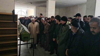 Pompalı tüfekle öldürülen genç toprağa verildi