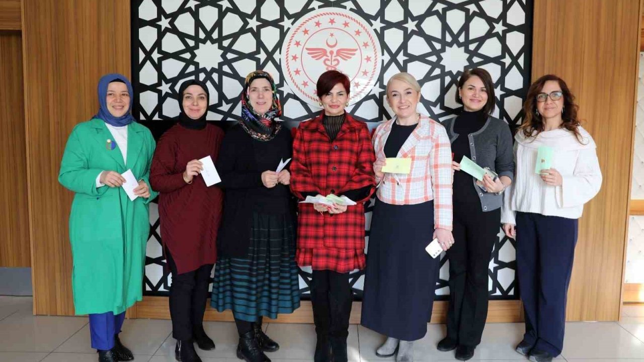 Sağlık çalışanlarına mektuplu kanser tarama hatırlatması