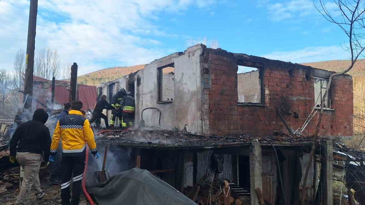 Samsun’da ev yangını: 2 ölü