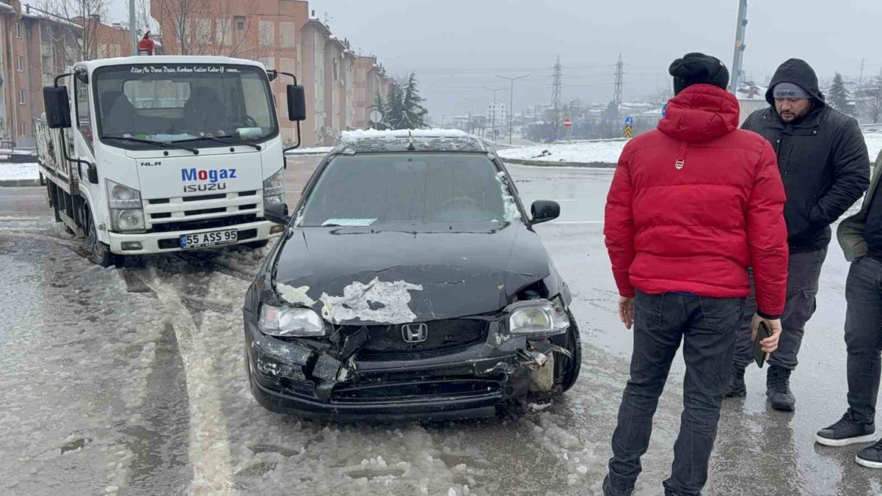 Samsun’da kavşakta kaza: 1 yaralı