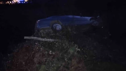 Samsun’da otomobil şarampole yuvarlandı: 3 yaralı