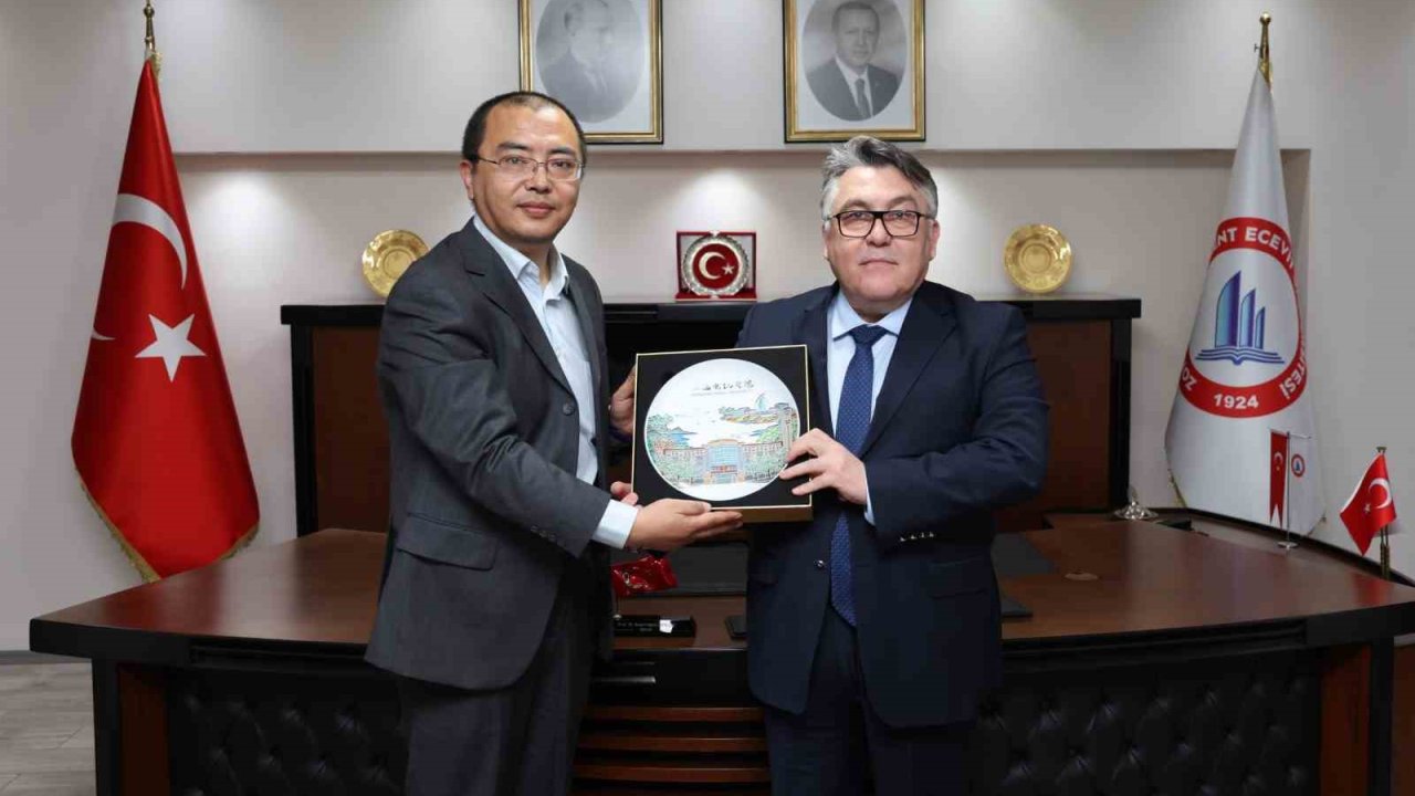 Şangay Dianji Üniversitesi heyetinden Rektör Özölçer’e ziyaret